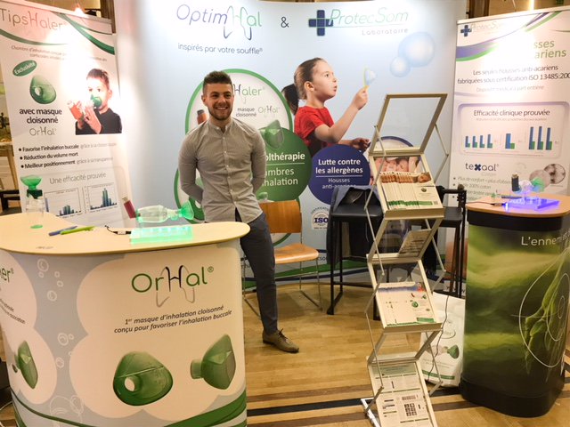 OptimHal's tweet photo. En direct du Congrès de Pneumologie et d'Allergologie Pédiatrique à Paris.
Notre équipe vous attend pour vous présenter le dernier prototype de DigitHal®, chambre d’inhalation intelligente destinée aux enfants asthmatiques.
#CPAP2018 #Allergies #Inhalation
#DigitHal https://t.co/h2qeiOovZq