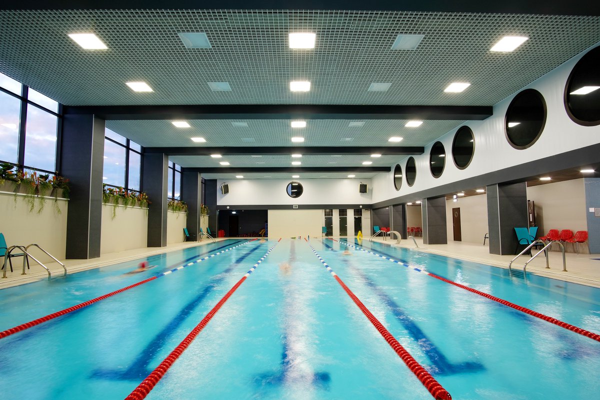 cfmCommSales's tweet photo. Did you know?...🤷

HVAC equipment for indoor pool applications should not be installed directly above the swimming pool area? 🏊

Warm moist air, which might contain airborne chemicals like chlorine, could migrate into the system causing operational problems &amp; premature failure. https://t.co/pogRu5jR3e