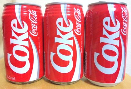 小野寺はじめ در توییتر 1991 93年のコカ コーラ350ml缶 左から91年北九州 92年北陸 93年山陽 同時期の缶を所有しているボトラーはみちのく 仙台 三国 東京 長野 中京 近畿 南九州だが 個人的には92年で揃えたい所 そして相変わらず鬼門の利根三笠沖縄の