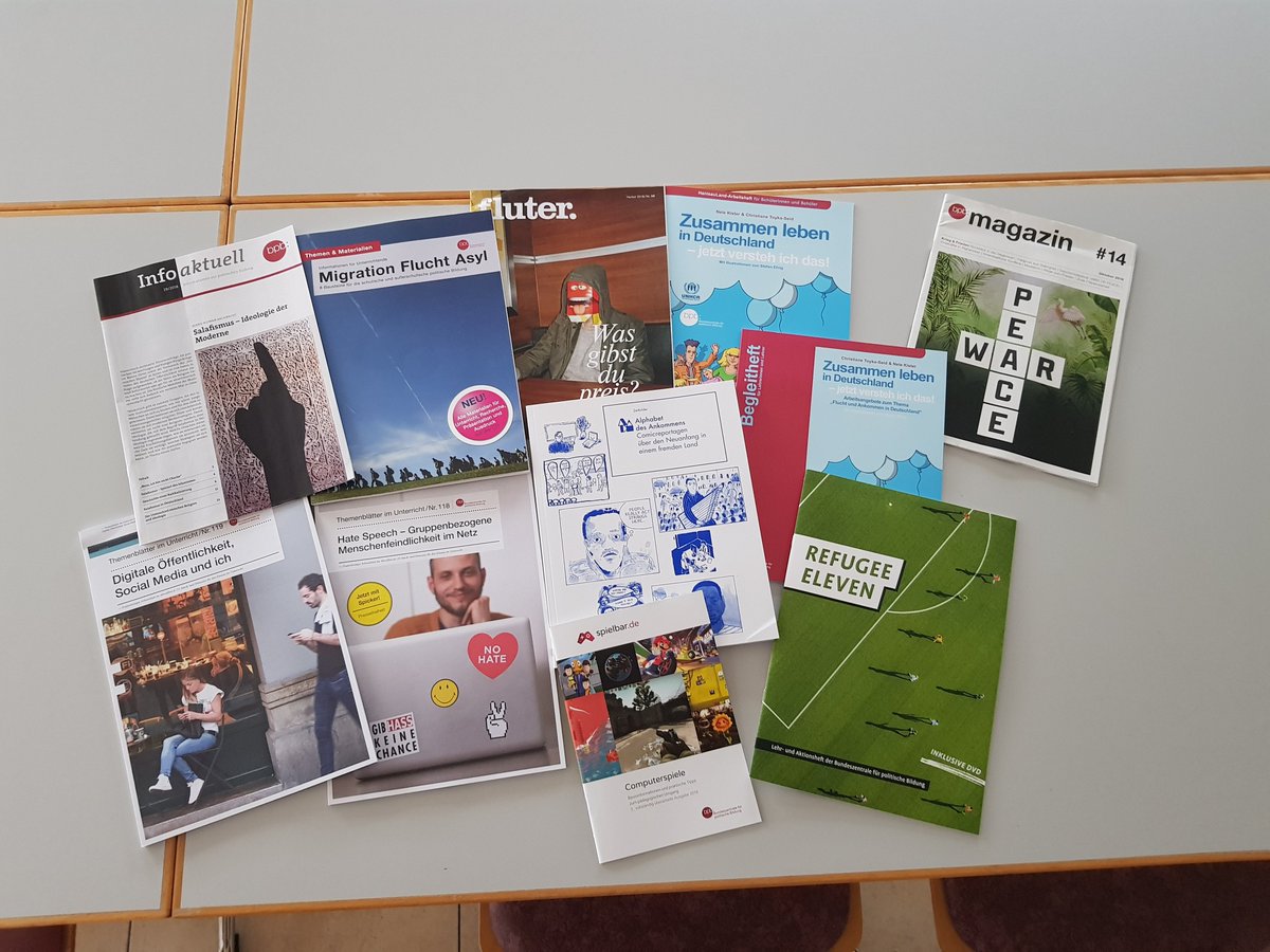 Wir haben etliche neue Publikation von der Bundeszentrale für politische Bildung <a href="/bpb_de/">bpb.de</a> für Euch angeschafft - diese stehen ab sofort in unserer Bibliothek in der EHG für Euch bereit. #EGH #EGHBib #Bücher #Buch #PolitischeBildung