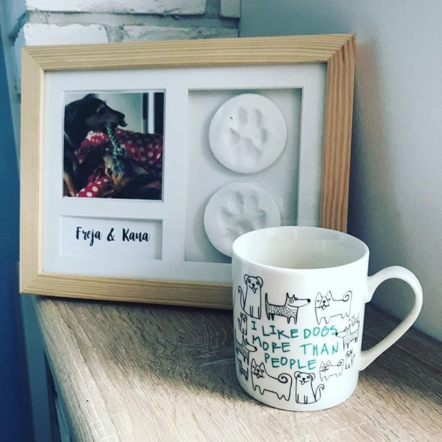 nat_dolzycka's tweet photo. Poranki z przepięknymi imprintami od @lapeczkowo i kawką w kubeczku od @maltencja są najlepsze!
.
.
.
#dog #dogs #dogcup #dogs_of_instagram #doggie #pies #pieski #pieseł #piesek #kawa #kubek https://t.co/qIa2t1F4Vj https://t.co/PXr1bGx8SG