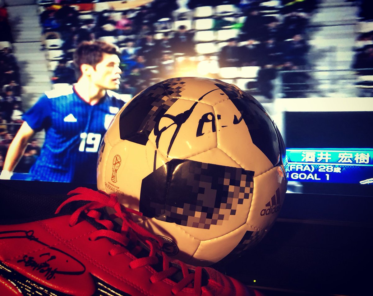 Bonzo_Kamakura's tweet photo. Congrats memorial goal.
We were waiting for your Golazo.
It was so beautiful. 
Nice goal @hi04ro30ki 
#beautifulgolazo #hirokisakai #no19
#japanesebestsideback #difender #japan #samuraiblue🇯🇵 #japanvsvenezuela #olympiquedemarseille #no2
#congrats #memorialgoal https://t.co/ZaXYeS1LMy