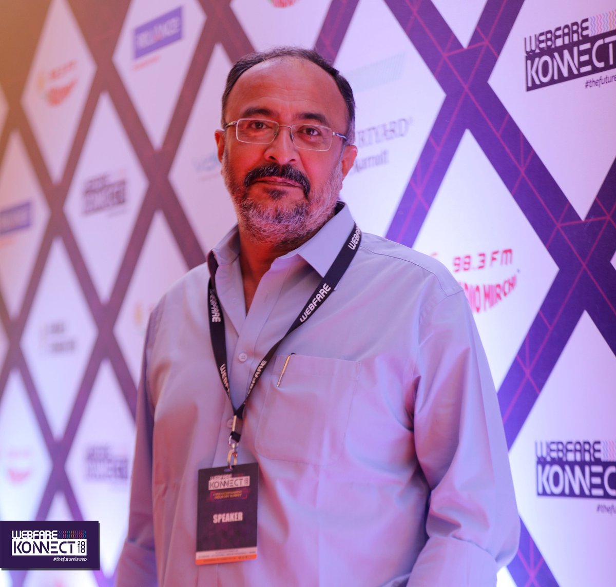 WebFareLive's tweet photo. Honorable Mr.Anjum Rajabali, Executive Member Screen Writers Association who has written films like Drohkaal Ghulam The Legend of Bhagat Singh &amp; Raajneeti took a masterclass on the Theory of Film Making focused on Digital Content Space at #Webfare #Konnect2018 #WebfareKonnect2018 https://t.co/WKDJzty51A