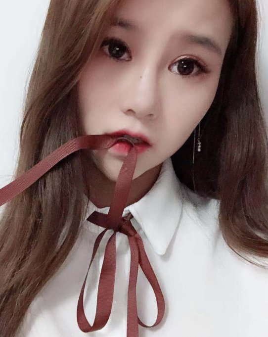 sgwolves2018's tweet photo. The new girl https://t.co/cvY6DJ7vX6  More photos and services please click on the website#singapore #sgmassage #singaporeescorts https://t.co/5dGEVHLtMd
