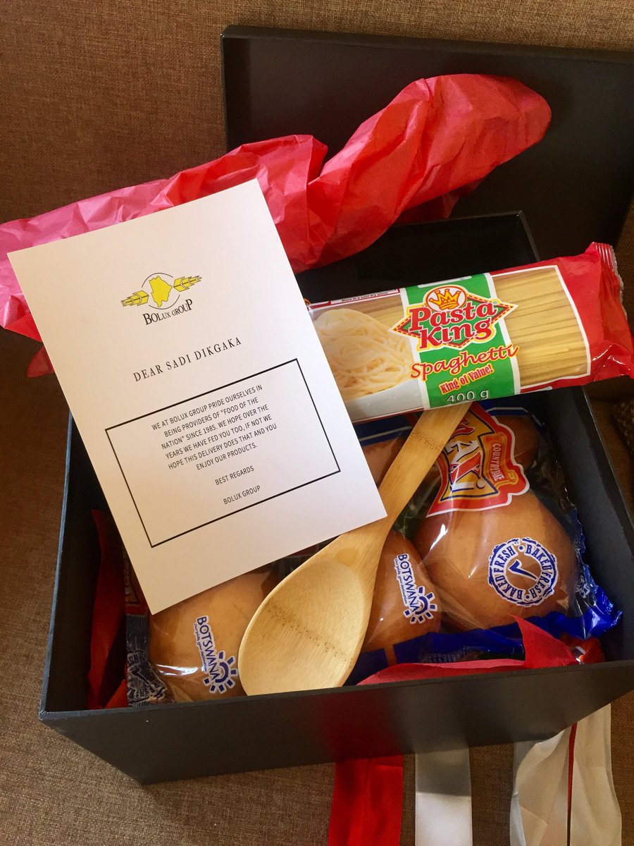 SadiDikgaka's tweet photo. I love gifts, especially food parcels! ππ½
#BoluxGroup put me on. Canβt wait to try out their new Pasta King range.
#BoluxGroup
#FoodOfTheNation
#KingOfValue https://t.co/PZuDJeJgVx
