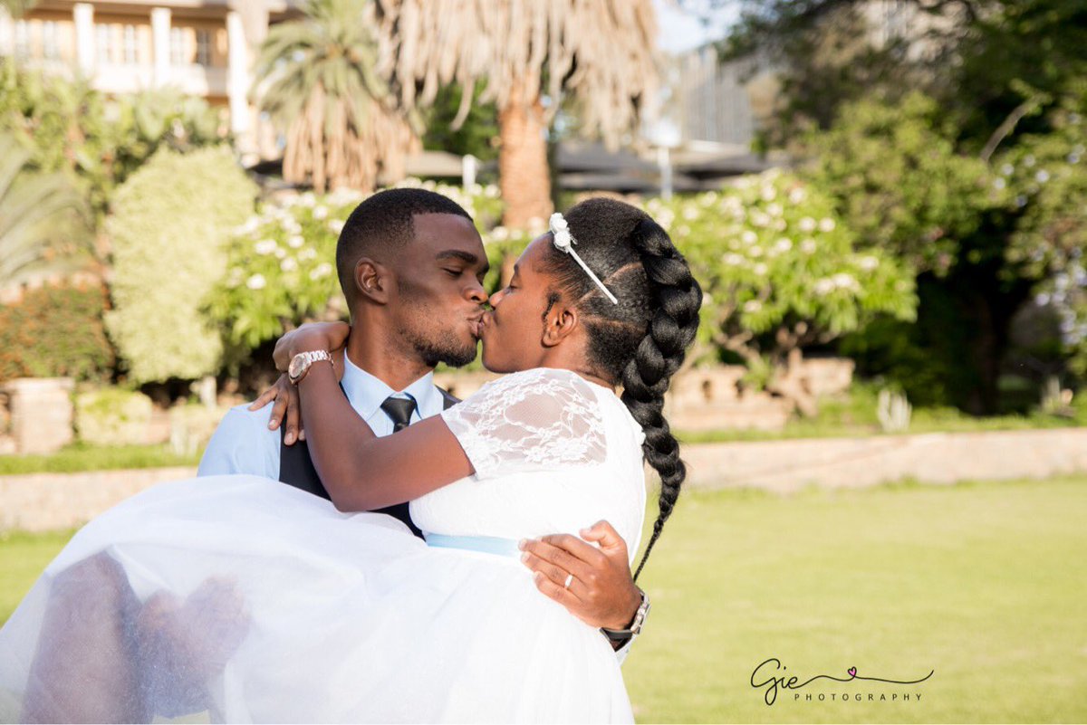 NamibiaWeddings's tweet photo. Congratulations to Mr and Mrs Goncalves ♥️

📷: Gie Photography https://t.co/ATWhySYPBG