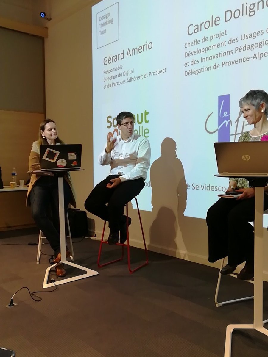 CelineItCom's tweet photo. #designthinkingtour #yannalloucherie présente la démarche @Z0Gravity et #caroleDolignon représente le #cnfpp : repenser les métiers avec des designers et avec les collectivités. #why18 #why19 https://t.co/8h43zEuBZa