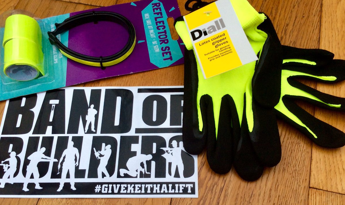 bandofbuilders's tweet photo. FRIDAY FREEBIE! Hi Vis isn’t just for site, we’d like you to be safe in the dark winter evenings too with this little bundle. Retweet if you’d like it yourself or tag a mate who would appreciate it. Winner picked at random on 29th Nov. Good Luck BoBs! #fridayfreebie https://t.co/PDBvPHBltn