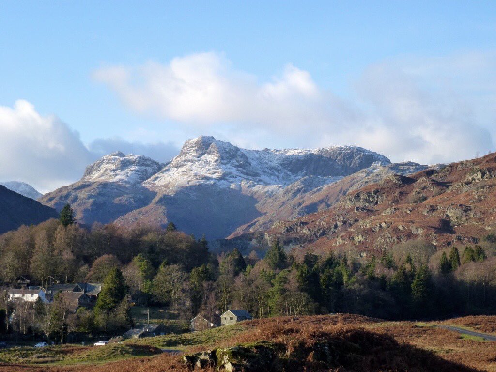 Love those Langdale Pikes. Snow coming soon..?

#lakedistrict #wainwrights #igerslakedistrict #scenery #mountain #igerscumbria #langdale @thelangdalehotel #elterwater @elterwaterhostel #snow #lakes_lovers #landscape #landscapephotography #winter #autumn #explore #adventuretime