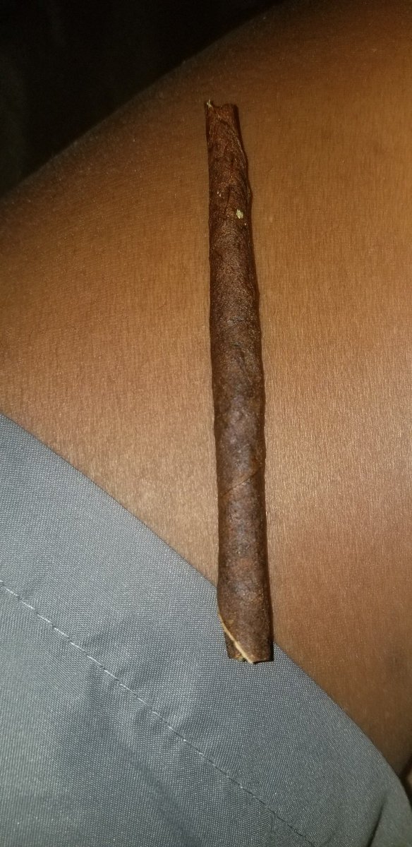_VEEDADDY's tweet image. Honey backwood #TOTHEFACE