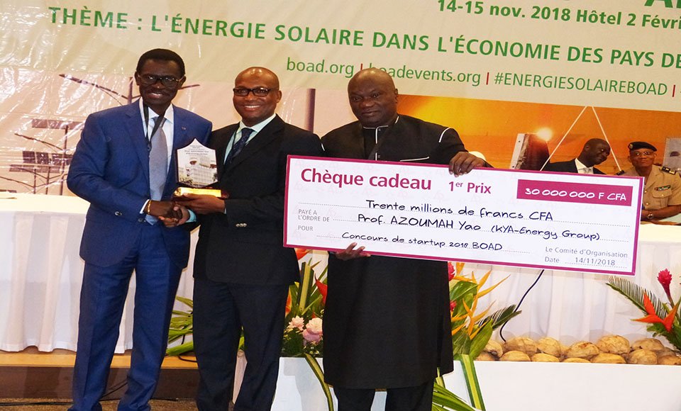agridigitale1's tweet photo. Un togolais s’empare des 30 millions de la BOAD https://t.co/xEvogdW7zq @boad_official @DASSIONGBON @CellulePR @FEGnassingbe @GouvTg @TogoOfficiel @DogbeVictoire @caderdt @BM_Afrique @GHoungbo @FAOnews @CTAflash @AfDB_Group @BBOXX_Togo #45ansBOAD #ENERGIESOLAIREBOAD https://t.co/IVyZBtDzvm
