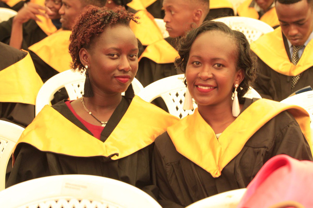 Johnny_kyalo's tweet photo. Graduands following the #ZetechUniGraduation precession happening now. #ZetechGraduation2018 https://t.co/rXnGBiT5Nu