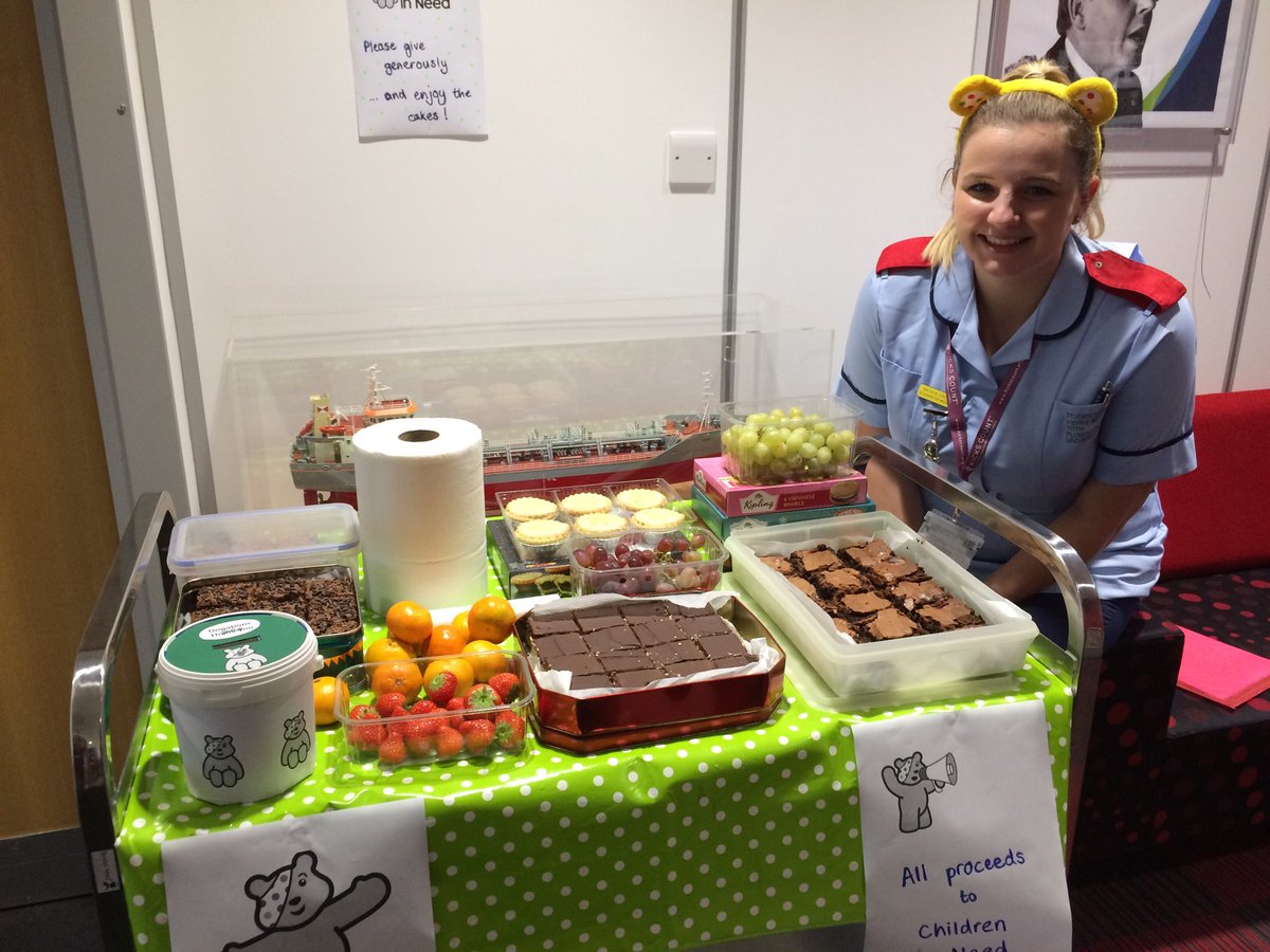 #ChildrenInNeed cake sale at Mast House ⁦<a href="/PlymUni/">University of Plymouth</a>⁩ ... good luck with OSCEs, Student midwives, &amp; buy a cake afterwards 😀 ⁦<a href="/uopmas/">uopmas</a>⁩ ⁦<a href="/StebbingsAndrea/">Andrea Stebbings 💙</a>⁩ ⁦<a href="/LawesRebecca/">@lawesrebecca</a>⁩ ⁦<a href="/rachelstanyer1/">Rachel Stanyer</a>⁩ ⁦<a href="/BridieKent/">Bridie Kent FRCN</a>⁩