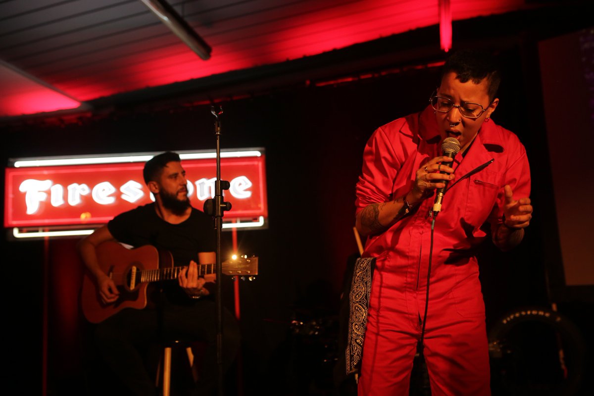 OctagonSpain's tweet photo. Anoche cerramos la segunda #RutaFirestone con la enorme voz de @iamnoranorman.

🚗 Hemos visitado siete ciudades acompañados de artistazos como @LaCasaAzulBCN, @Ltigerman, @xoellopez, @ArielRotOficial 🎤

#music #livemusic #conciertos #Madrid #Lisboa #Barcelona #ACoruña #Sevilla https://t.co/C3WwZDaox5