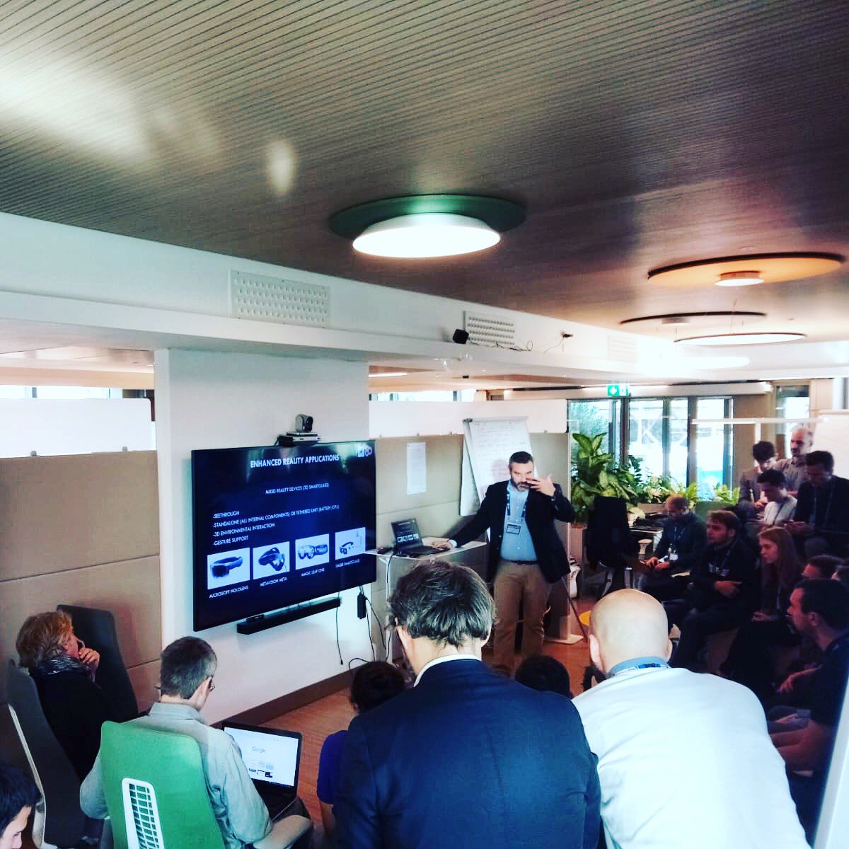 wear_mobile's tweet photo. #vr #ar #mr presentation at #europeanspaceagency #esrin during #phiweek #futureeo #rome #askadam #trymarko @meeosrl #earthobservation #virtualreality #AugmentedReality #MixedReality https://t.co/M5Ief80gry