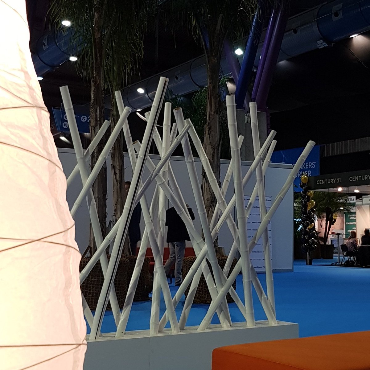Este fin de semana estamos en #simed2018 en el <a href="/Fycma/">Fycma</a>.

Ven a conocer nuestro desarrollo para #infoarquitectura en #realidadvirtual. Una nueva forma de llegar a los clientes y de promocionar inmuebles.