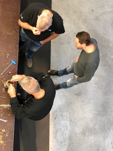 De kantoorplek is ingeruild voor de werkplaats!
Demontage van een Speck PY-pomp! #leermoment