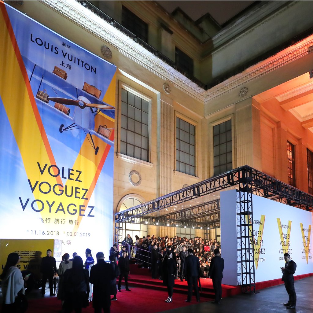 Louis Vuitton on X: Opening night for #LouisVuitton's “Volez