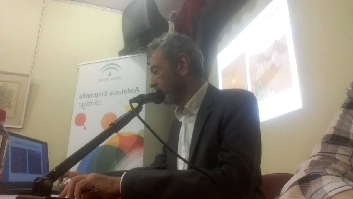juanjo58laujar's tweet photo. Abriendo las Jornadas de #DSostenibleyPatrimonio en #CuevasDelAlmanzora  con Pedro Martos Rodríguez redactor de Destino Andalucía y el Club de las ideas de Canal Sur TV https://t.co/HScUpvgxpt