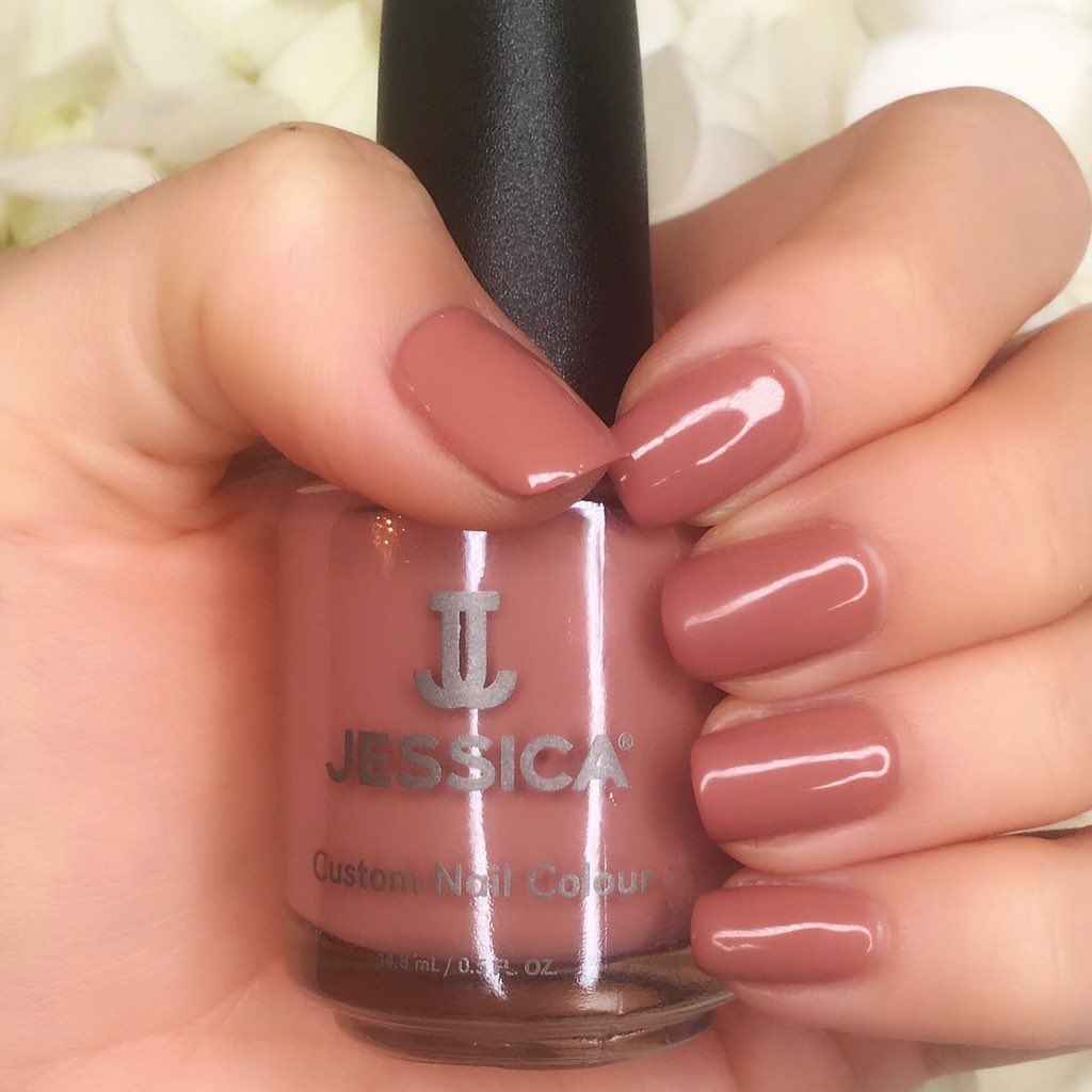 lauraleighhair's tweet photo. Fresh Nails Friday!
Another beautiful manicure by Laura
Colour: Natural Splendour @JessicaNails #nails #jessicanails #jessobsessed #naturalsplendour #lauraleighhairandbeauty #lauraleigh #lauraleighcheltenham #cheltenham #nailbar #nailbarcheltenham #cheltenhamnailbar https://t.co/mNW9EacYvq