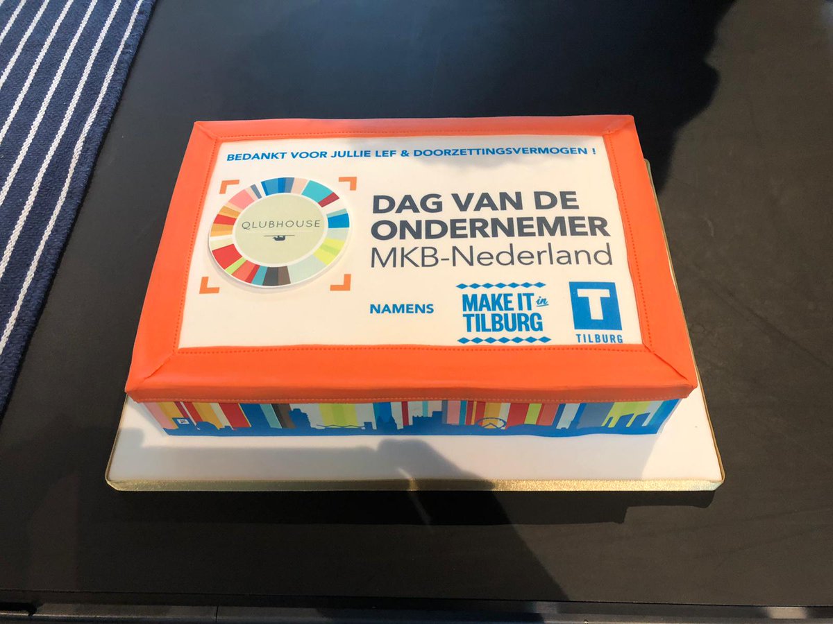 Hmmm, <a href="/MKBNL/">MKB-Nederland</a> hier in Tilburg vieren we dat met #TAART! Gemeente Tilburg en @citymarketingT / @MakeitinTilburg bedankT met een grote *T* van Tivolistraat, Tilburg en Tandjespoetsen ;-) #dagvandeondernemer #makeitintilburg @qlubhousedining