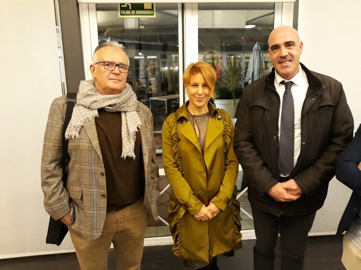 Con motivo de la feria Veteco, DÜRER asistió a la presentación de #lacasadeldesierto de manos de su propia diseñadora, la arquitecta y profesora de la Universidad de Harvard, Spela Videcnick, la cual, nos contó en primera persona, todos los procesos de diseño y construcción.