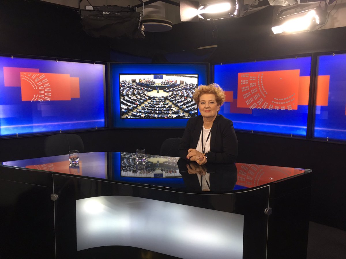 ingthorn's tweet photo. Massor om Tyskland i SVT Forum idag kl 12.15 i SVT2. https://t.co/Vrgmn1Djgl