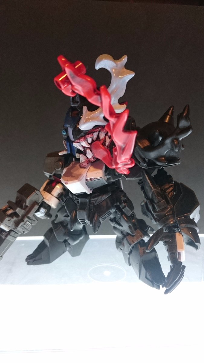 N B D Rally ヴェノムbdをつくりました マッドマックスのマックスが寄生された イメージです マスクは刃斬武将軍を改造 手はバルバトスルプスレクスから Sdexやbb戦士など 色々なパーツを組み合わせました ヨロシクお願い致します Sdガンダム