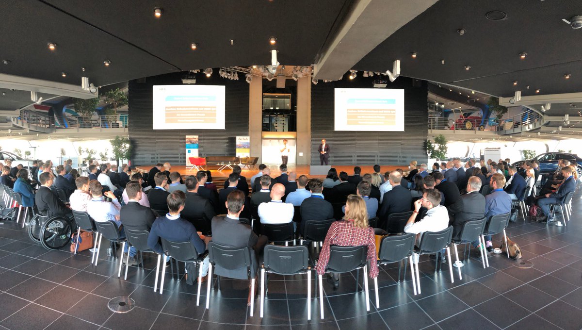 #VNGAG grüßt vom 2. HHL SpinLab #InvestorsDay - heute zu Gast bei <a href="/Porsche/">Porsche</a> #Leipzig! Danke auch an <a href="/SpinLabLeipzig/">SpinLab - The HHL Accelerator</a> &amp; @HHLnews für die herzliche Begrüßung! Wir freuen uns einen aufregenden Tag, interessante Keynotes &amp; viele spannende Pitches der #startups! #SmartInfrastructureHub