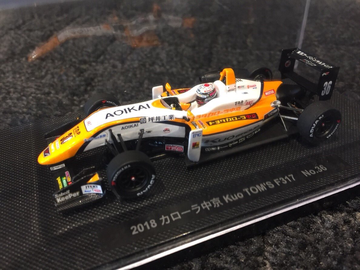 エブロ 1/43 2018 カローラ中京 kuo TOM's F317 No.37 / ミニカー 1⁄43