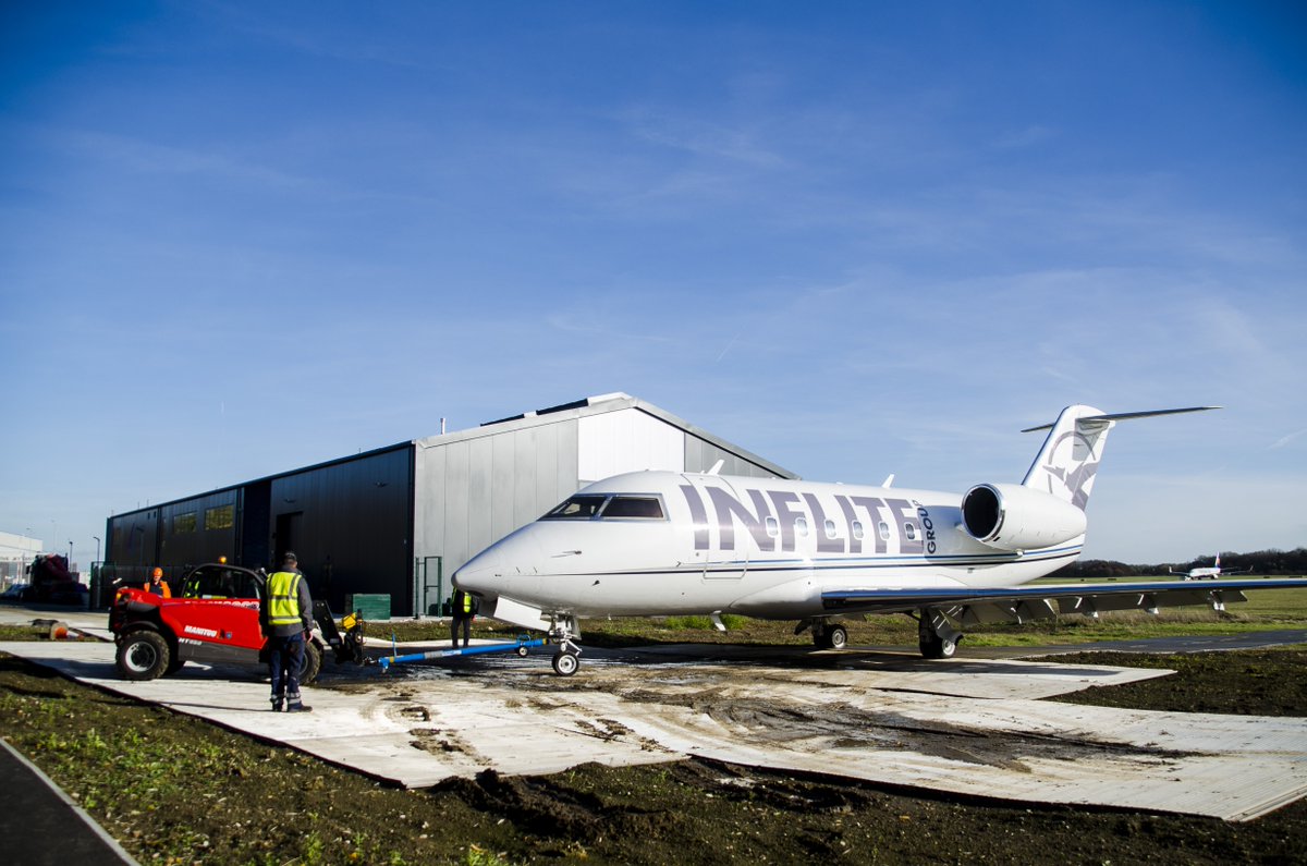 Stansted Airport College welcomed its latest addition on Wednesday, in the shape of a fully functioning jet plane! ✈️ Thank you @InfliteJet Read more here 👉🏼bit.ly/JetPlaneSTAC @STN_Airport