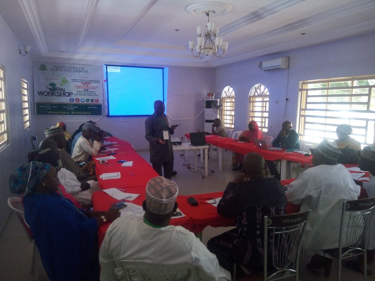 Sophyemman's tweet photo. Pro. Lai Oso speaks on political economy of conflicts and media engagement in Nigeria. @NePcni https://t.co/LH0waSpUmD