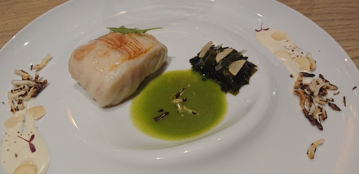 Inigo Galatas (@igalatas) on Twitter photo Por su cocina consolidada y platos de gran ejecución (la merluza con ibérico es un lujo), su atención en sala perfecta y una bodega cada vez más abierta y creativa se merece la estrella Michelín ya <a href="/Emebe_garrote/">eMe Be Garrote</a> de <a href="/Berasategui/">Martín Berasategui</a> Por su cocina consolidada y platos de gran ejecución (la merluza con ibérico es un lujo), su atención en sala perfecta y una bodega cada vez más abierta y creativa se merece la estrella Michelín ya <a href="/Emebe_garrote/">eMe Be Garrote</a> de <a href="/Berasategui/">Martín Berasategui</a>