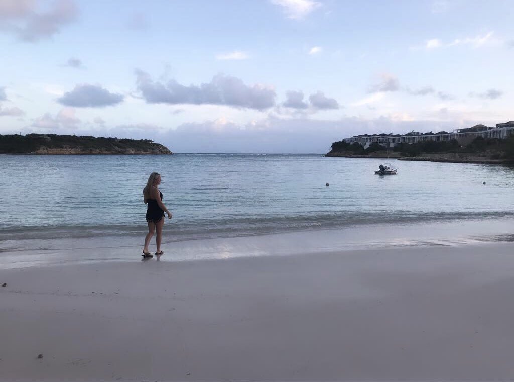 chawes96's tweet photo. Antigua is such a beautiful place ❤️ https://t.co/e2Lo4FG5vb