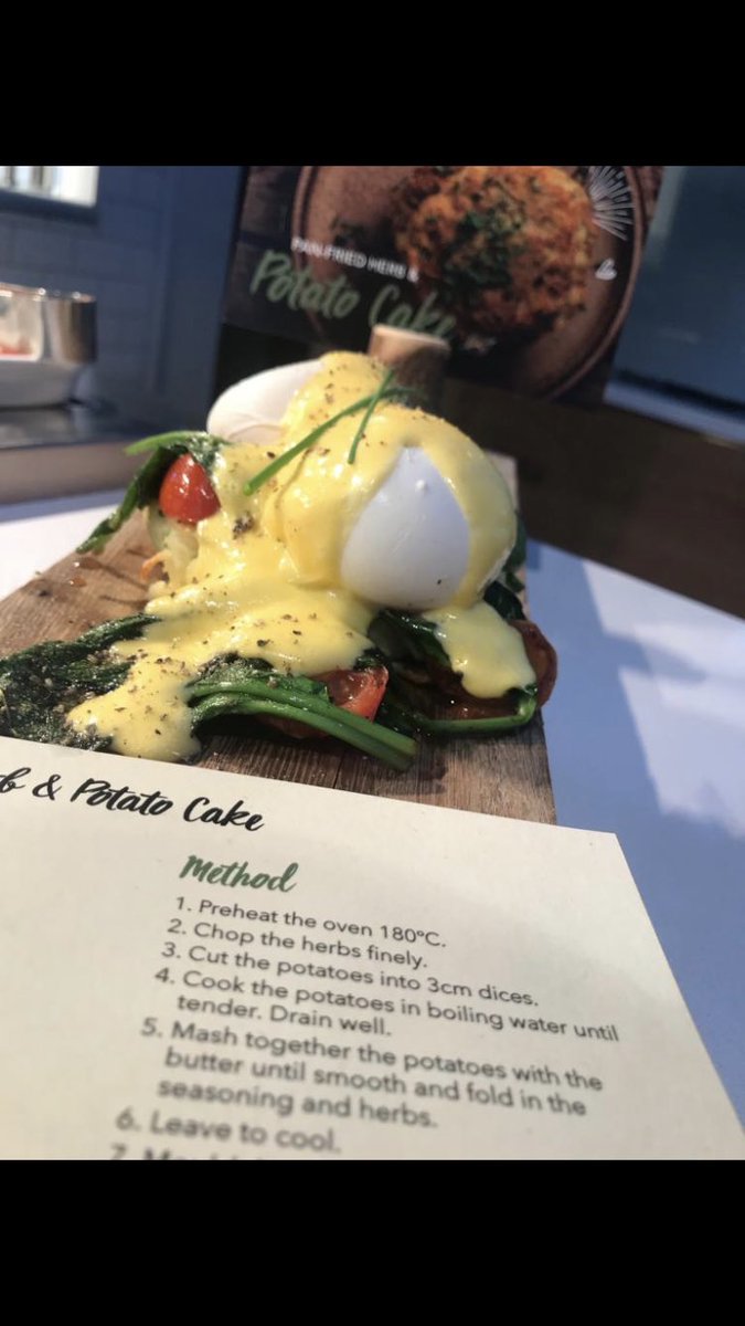 Breakfast special <a href="/compassgroupuk/">Compass Group UK & I</a> @r_holmes81 <a href="/KellyShanks6/">Kelly Shanks</a>