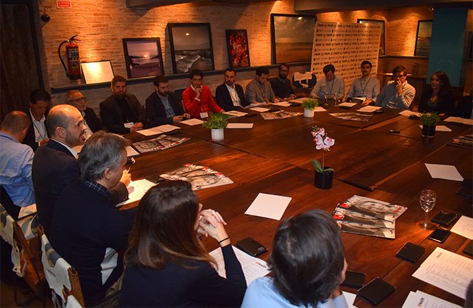 Las #agenciasdemedios reivindican su rol estratégico en el negocio de las marcas ipmark.com/agencias-de-me… #HoD #HeadofDigital #IPMARK  @Cordoba_74 <a href="/ParraRuizSergio/">Sergio Parra</a> @22grados <a href="/SandraSoteloS/">Sandra Sotelo</a> @cpublicitaria <a href="/amorales10/">Alvaro Morales Monzó</a> @Jimbo_82 <a href="/JonArtolozaga/">Jon Artolozaga</a> <a href="/Borjaussia/">Borja Ussia</a> <a href="/WeAreAdot/">Adot</a>