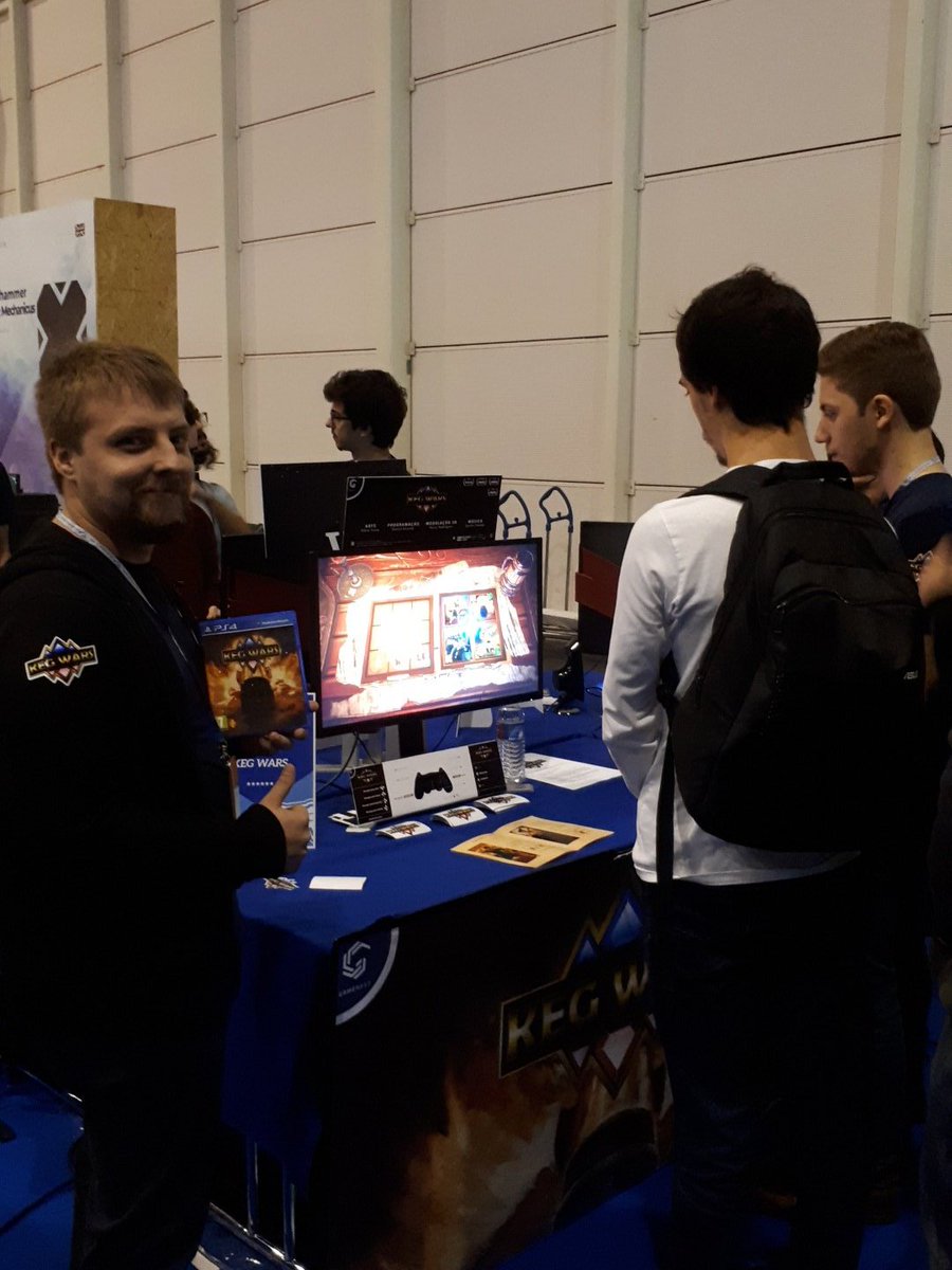 FlyingPanStudio's tweet image. 2nd day of @LisboaGamesWeek and people enjoying some explosions! Come check us out at the @PlayStationPT Talents booth!

#indiedev #indiegame #gamedev #PlayStationLGW18 #3dart