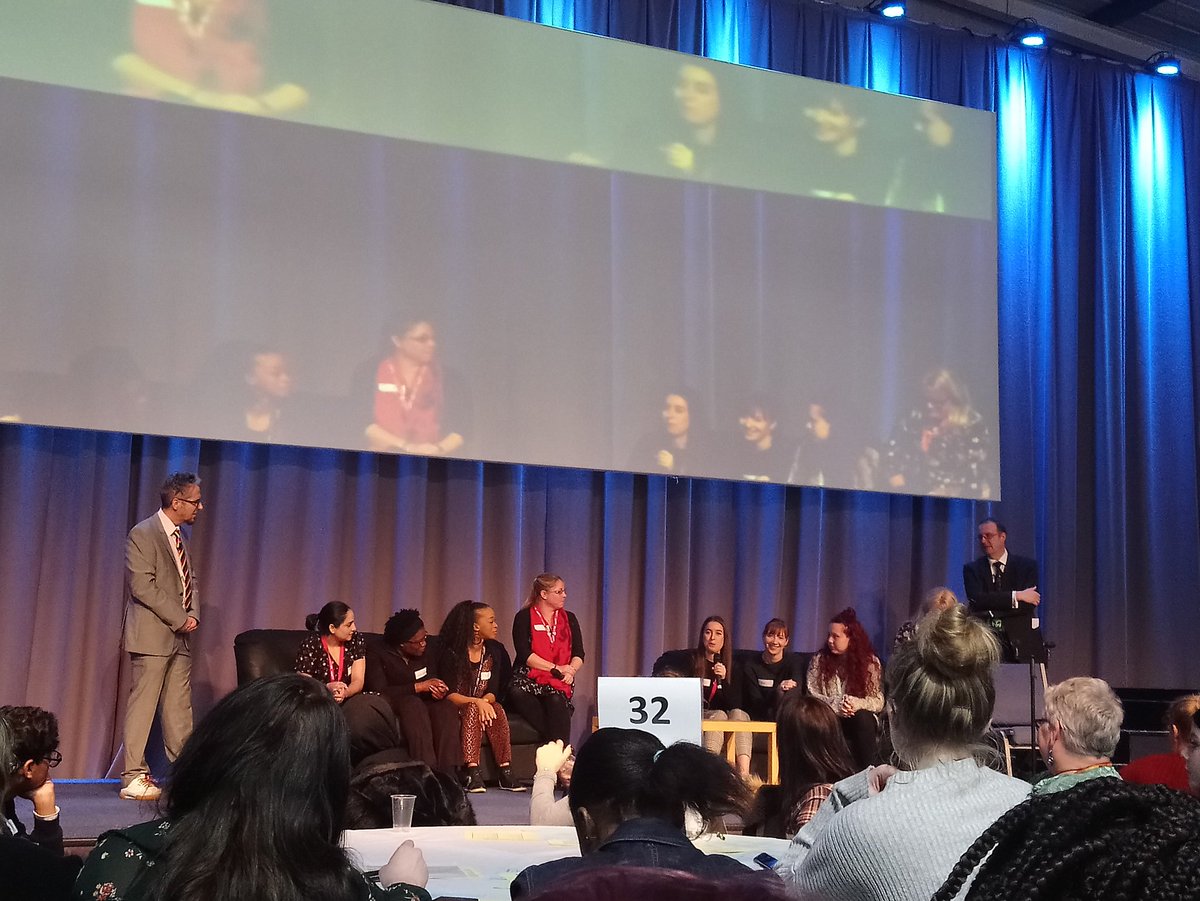 Ruth_Hawley's tweet photo. Congratulations to Natalie and Alex representing #occupationaltherapy at #IPLConfUoD today and explaining the beach ball metaphor of #IPL. https://t.co/kPCxlso8Gy