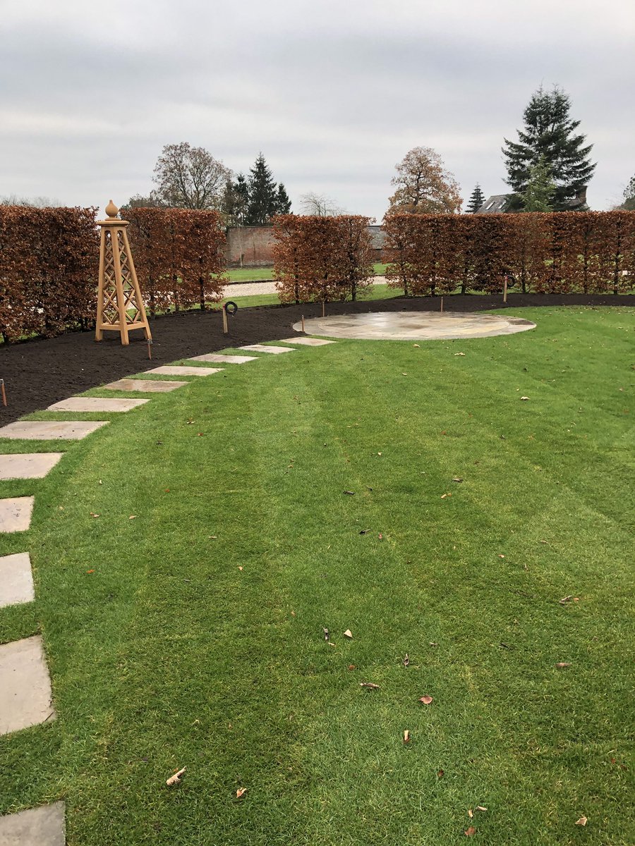 AJK_Planthire's tweet photo. Nice to have a catch up with the contracting division this morning. #hardandsoftlandscaping #reclaimwhereyoucan #stablepave #workinprogress https://t.co/fr30y3tXdd