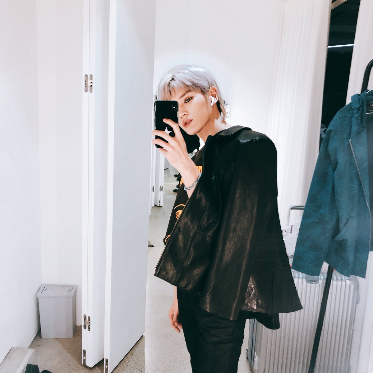 모든 수험생 여러분들 모두 고생했어요 이제 긴장의 끈은 잠시 놓고 푹 쉬었으면 좋겠어요 ~~!!!! -TY 

#NCT127_SimonSays
#SimonSays #NCT127
#NCT127_Regulate