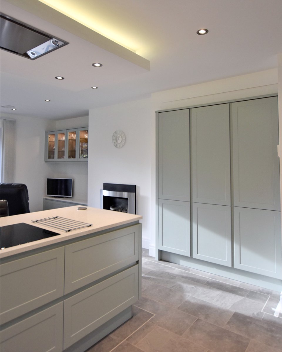 HOYHKitchens's tweet photo. / / E L L E R T O N - another view from our recently completed @secondnaturekitchens Ellerton installation ❤️ #Clitheroe #ribblevalley https://t.co/dIFrn7dUCn