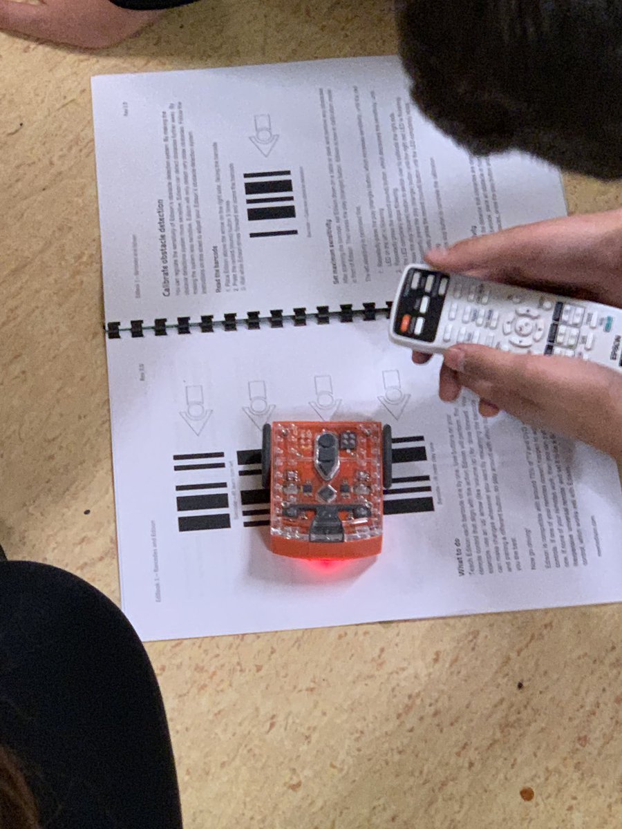 Year 7 and 8 ‘Roboteers’ undertaking Robotics Training today <a href="/Nightingale_NTA/">Nightingale Academy</a> in preparation for our Primary School Workshops. #Robotics <a href="/KLCWrites/">Kelly Clark</a> <a href="/NTA_STEM/">NTA Technology STEM</a> <a href="/AETscience/">AET Science</a> <a href="/AETmaths/">AETCurriculum</a> #FridayMotivation