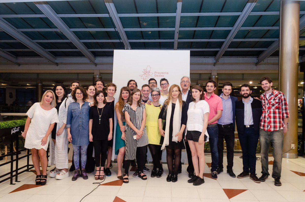 espacioyconfort's tweet photo. #Noticias
Se inauguró la exposición @ProyectoDeseo, una muestra de 30 prototipos de muebles realizados por equipos de diseñadores, creativos y empresas de industria nacional. Proyecto Deseo se podrá visitar hasta el 30 de noviembre en @AlcortaShopping. https://t.co/VJDbmhf7y0