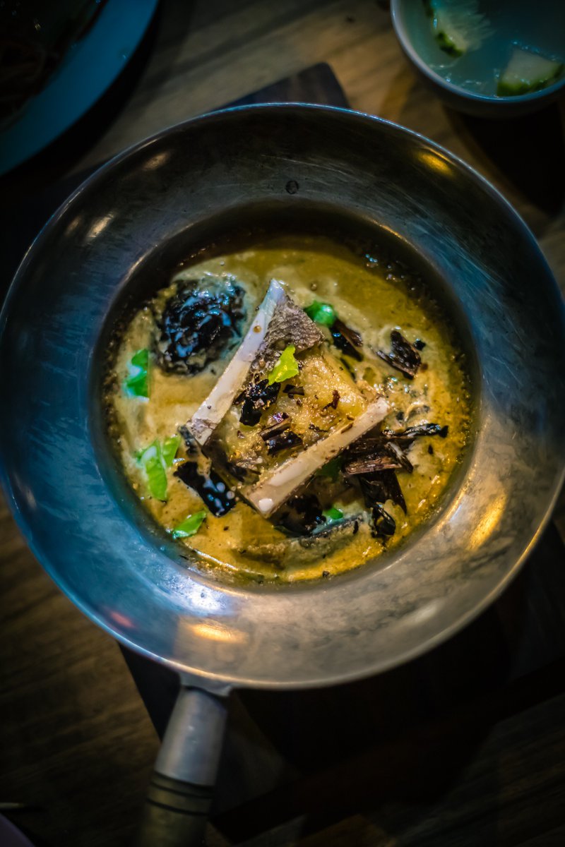 KitchenLabUK's tweet image. We're such big fans of Smoking Goat in Shoreditch and this Smoked Brisket &amp;amp; bone marrow massaman curry from yesterday basically sums up why. It was INCREDIBLE. You need it in your lives. Big time. 👏💥😋🔥🙌 #londonrestaurants