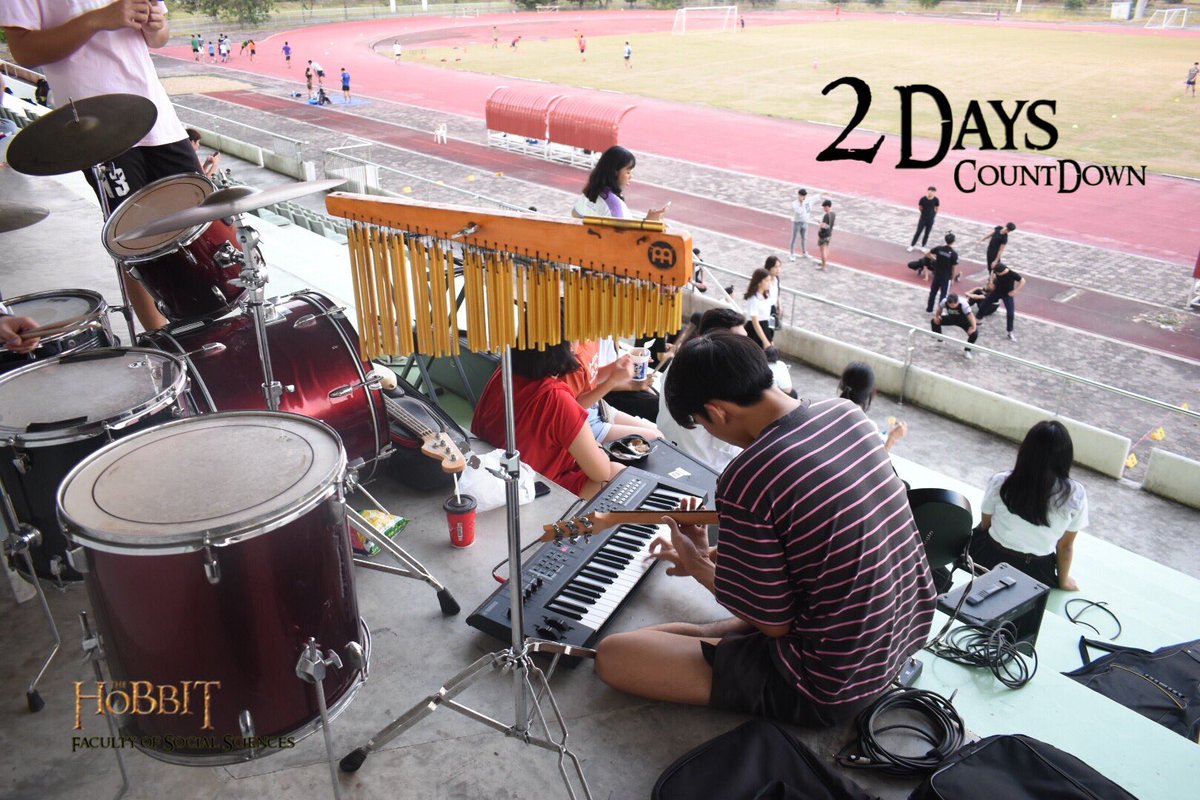 swusmoss's tweet photo. 2 Days Countdown
18 NOV. 2018
@ Softball Stadium- Srinakharinwirot University Ongkharak Campus
official trailer : https://t.co/LMfHv1JfOd
#TheHobbit
#SWUGAMES2018
#TeamSSBAS
#SSCheerleader
#ทีมมศว #ทีมสังคม https://t.co/OEfX9U2f7c