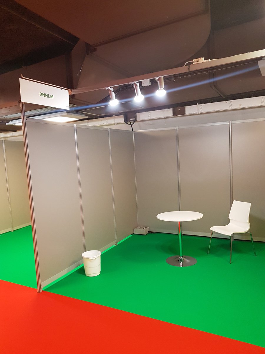 SyllMoustapha's tweet photo. Salon de l'habitat à Paris, il est 10h30... c'est ce qu'on appel le #Senegal #Emergeant.
Comparé aux autres stands, ouverts depuis 9h... le RDV sénégalais! Le temps n'attend pas. @Macky_Sall #Kebetu https://t.co/9dHQhh3xFg