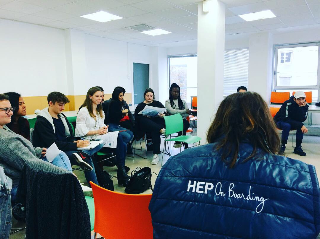 EPSIParis's tweet photo. Fin de l’atelier E ! Bravo pour vos belles idées 👏🏼💡 #HEPOnBoarding2018 #HEPeducation #LaDefense #EPSI #LearnCode #ingenierie https://t.co/eFRiJ9UJjQ