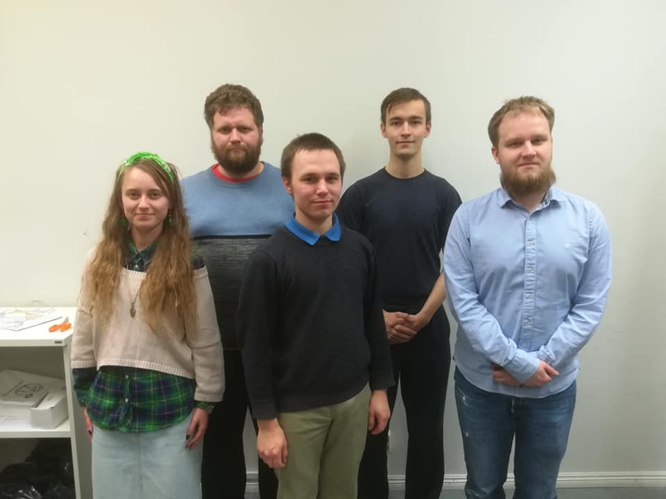 HYYHAPSU's tweet photo. #HYYHAPSU:n syyskokous oli Uudella ylioppilastalolla 15.11.
Vuoden 2019 hallitus: @JJOllikainen, @myllymaki_tapio, @NicoAntonSaramo (puheenjohtaja), @mnarikka ja @RogerKulmala.
HAPSU kannattaa jäsentään @asseri_kinnunen #PSnuoret-puheenjohtajaksi.
https://t.co/tcKXLNG11D https://t.co/reAX6FNNjy