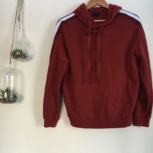 So good I had to share! Check out all the items I'm loving on @Poshmarkapp from @proactiveintuit #poshmark<a href="/tag/fashion"class="tags"><span>#fashion</span></a><a href="/tag/shopmycloset"class="tags"><span>#shopmycloset</span></a><a href="/tag/style"class="tags"><span>#style</span></a><a href="/tag/poshmark"class="tags"><span>#poshmark</span></a><a href="/tag/jonesstudio"class="tags"><span>#jonesstudio</span></a>