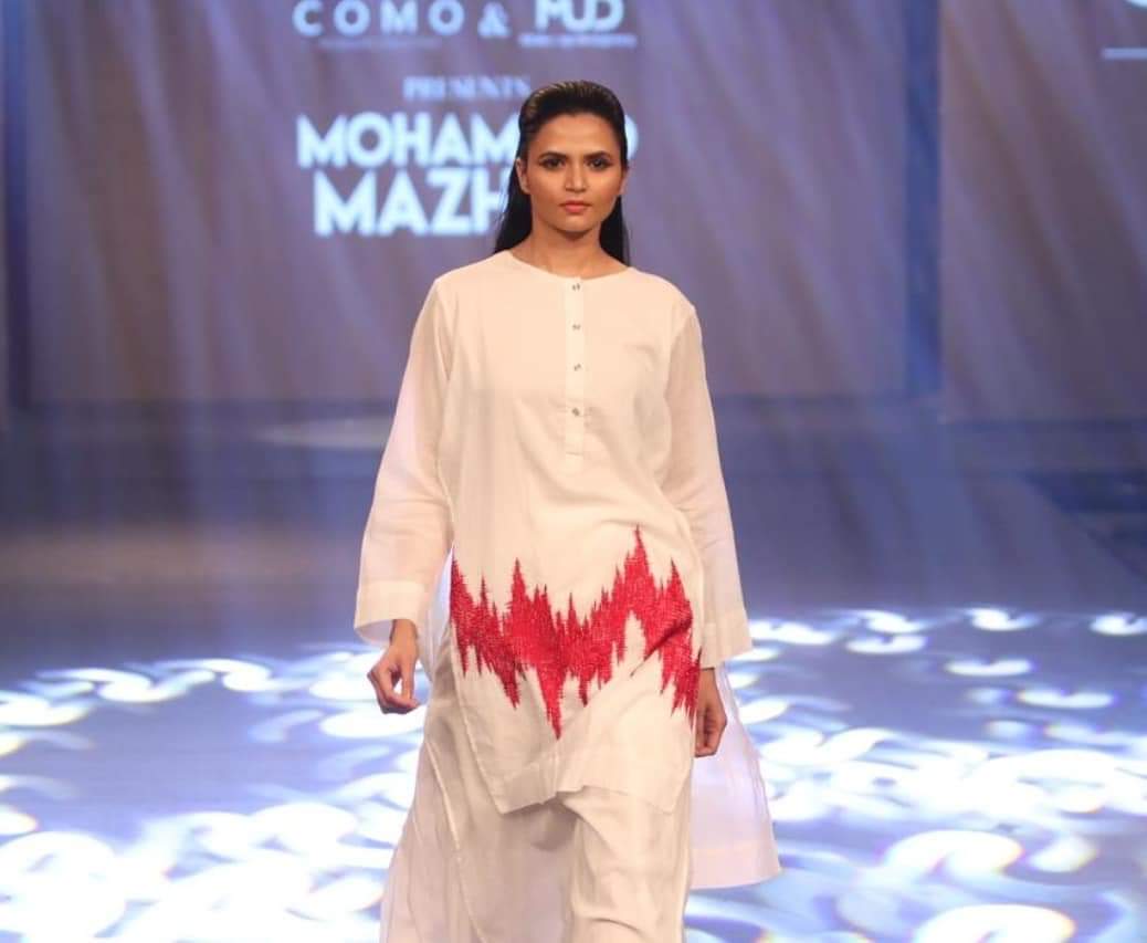 IBFWGoa's tweet photo. The @como_collective grand show in association with @MUDMakeUpDesign featuring the eclectic designs from 6 different designers - Brindisi, Gavin Miguel, Nidhi Munim, Megha Garg, Mohammed Mazhar and The Natty Garb!

IBFW Season 6 Driven by @volkswagenindia https://t.co/Sgb3n0NWFN